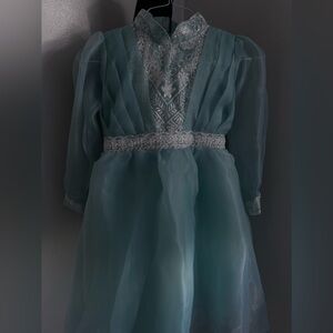 Adorable Young Girls Light Blue Dress!